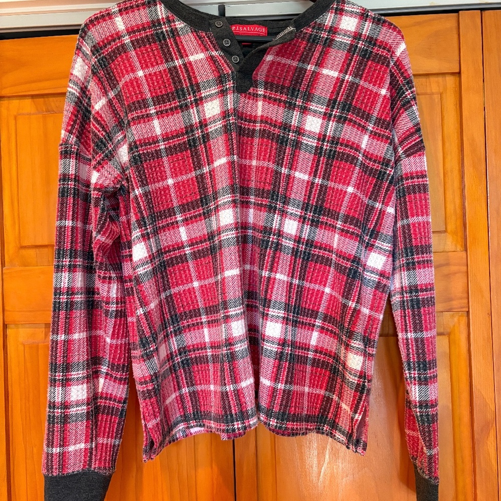 P.J. Salvage Plaid Pajama Long Sleeve Henley Red, Black, Gray, White Size Medium